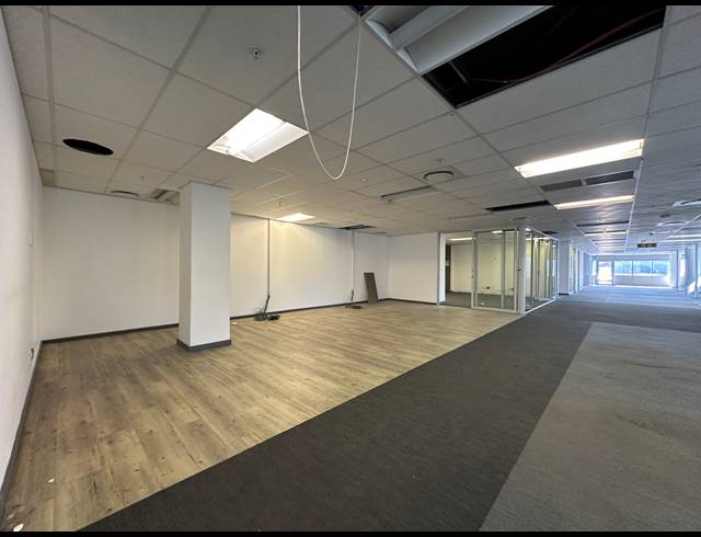 1,368M² OFFICE TO LET IN SANDTON CENTRAL